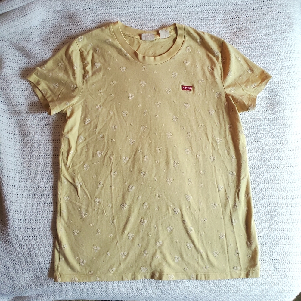 Levi's Women's Medium Yellow T-shirt